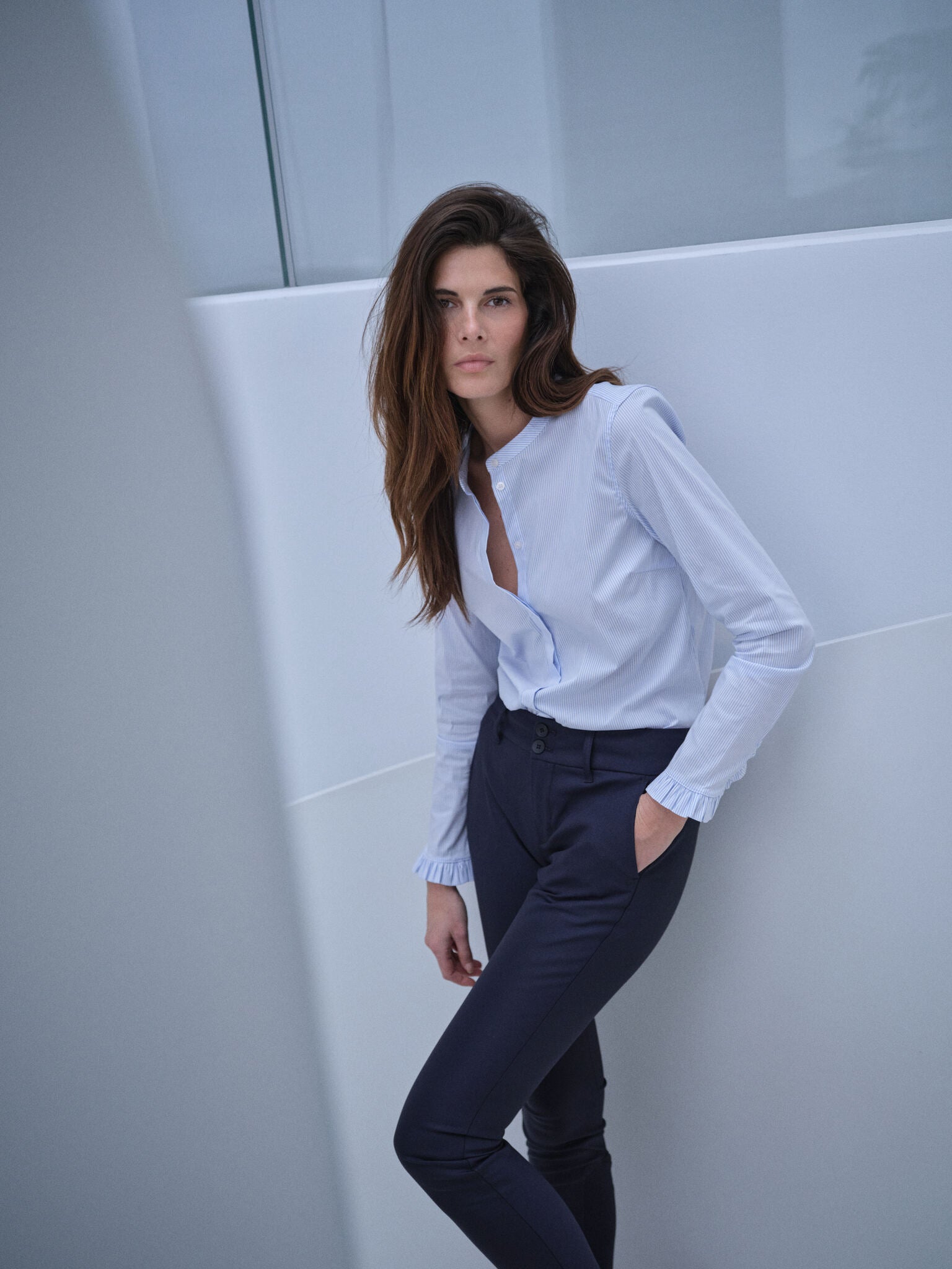 Modelshot / Navy / Detail